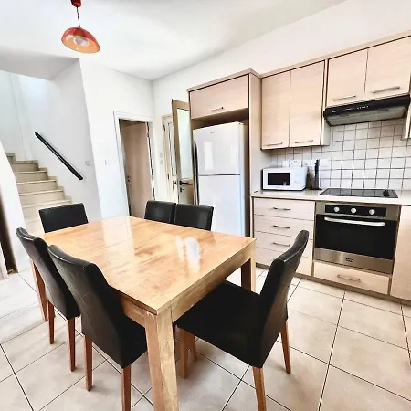 Villa Pernera Cozy 4br *