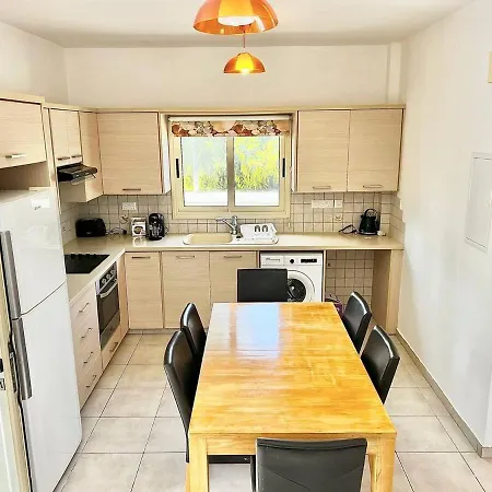 Villa Pernera Cozy 4br *